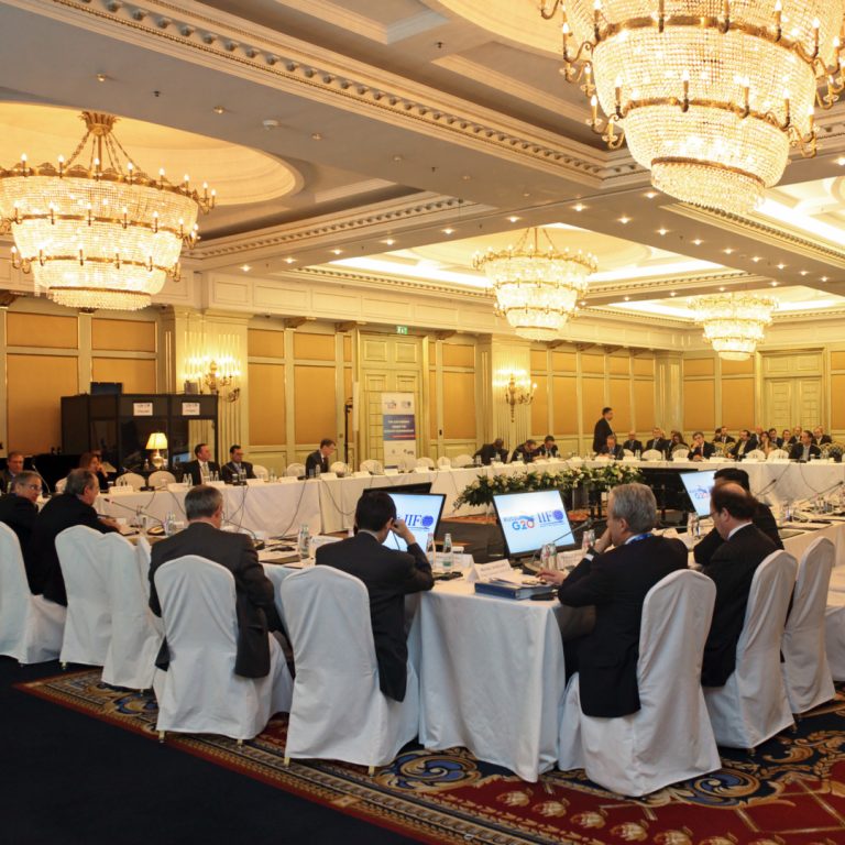 Grußworte: Die Reihenfolge ist bedeutend